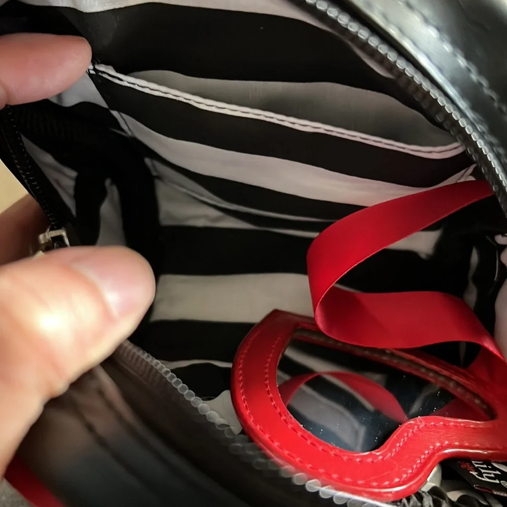 NWT- Emily The Strange Vintage Make up Bag. - Picture 8 of 14